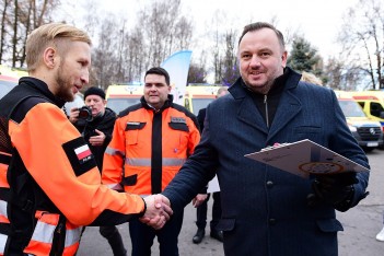  Nowe karetki dla Wojewódzkiego Pogotowia Ratunkowego. fot. Patryk Pyrlik / UMWS 