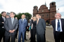  Komisarz Hahn zwiedził katowicki Nikiszowiec 